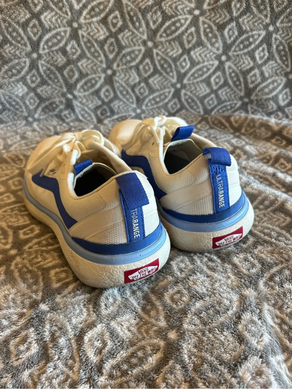 Vans Ultrarange EXO Sneakers True Blue Marshmallow 7.5M/9W VNA4U1KUR2.BLU